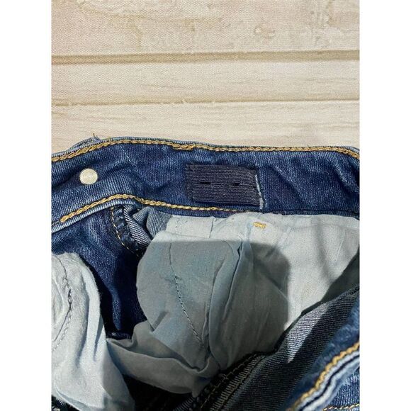 Crown & Ivy Medium Wash Ankle Hemmed Embroidered Cropped Jeans Size 12 - Picture 3 of 4